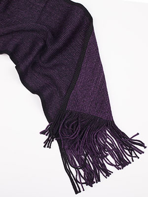  eșarfă tricotată violet închis cu franj - 10314 - € 6.75
