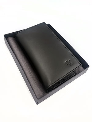 Ανδρικό πορτοφόλι με τρεις θήκες - 10851 - € 50.06