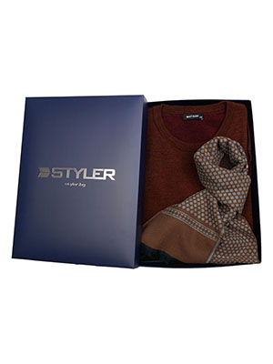 Sweater and scarf gift set - 13140 - € 50.06