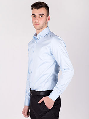 Κλασικό γαλάζιο πουκάμισο-21359-€ 30.93