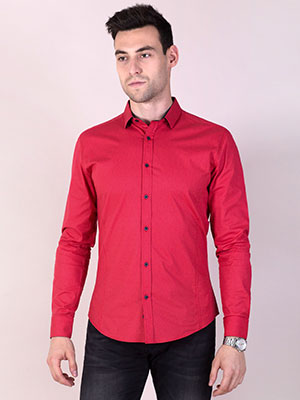 Shirt in dark coral with fine print - 21424 - € 21.93