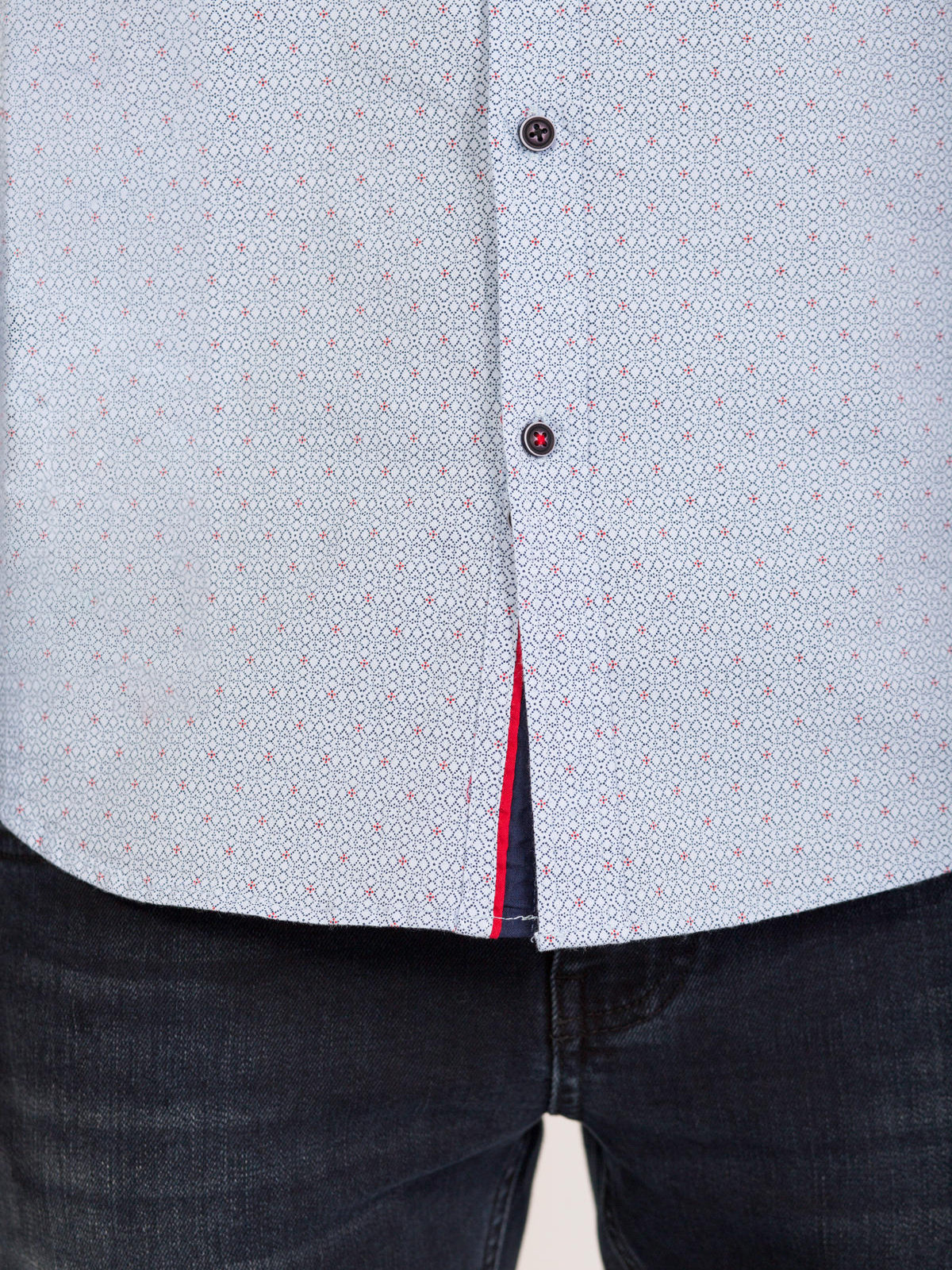 Shirt in blue with small red figures - 21440 € 21.93 img5