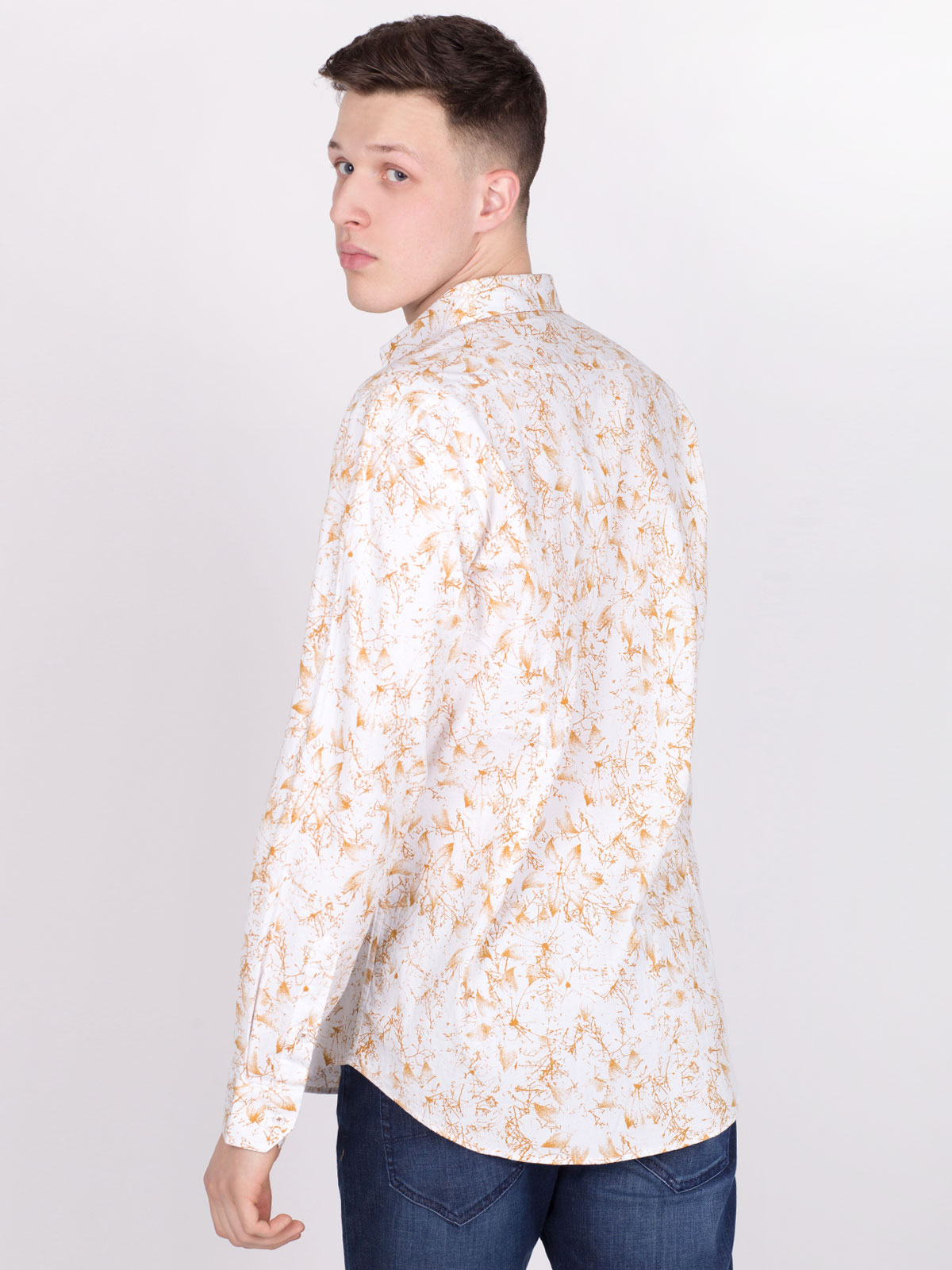 Mens white shirt with floral print - 21468 € 12.37 img2
