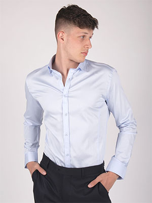 item: classic shirt in sky blue  - 21471 - € 40.49