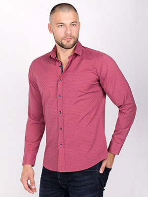 Shirt in cherry color with a print of fi - 21510 - € 43.87