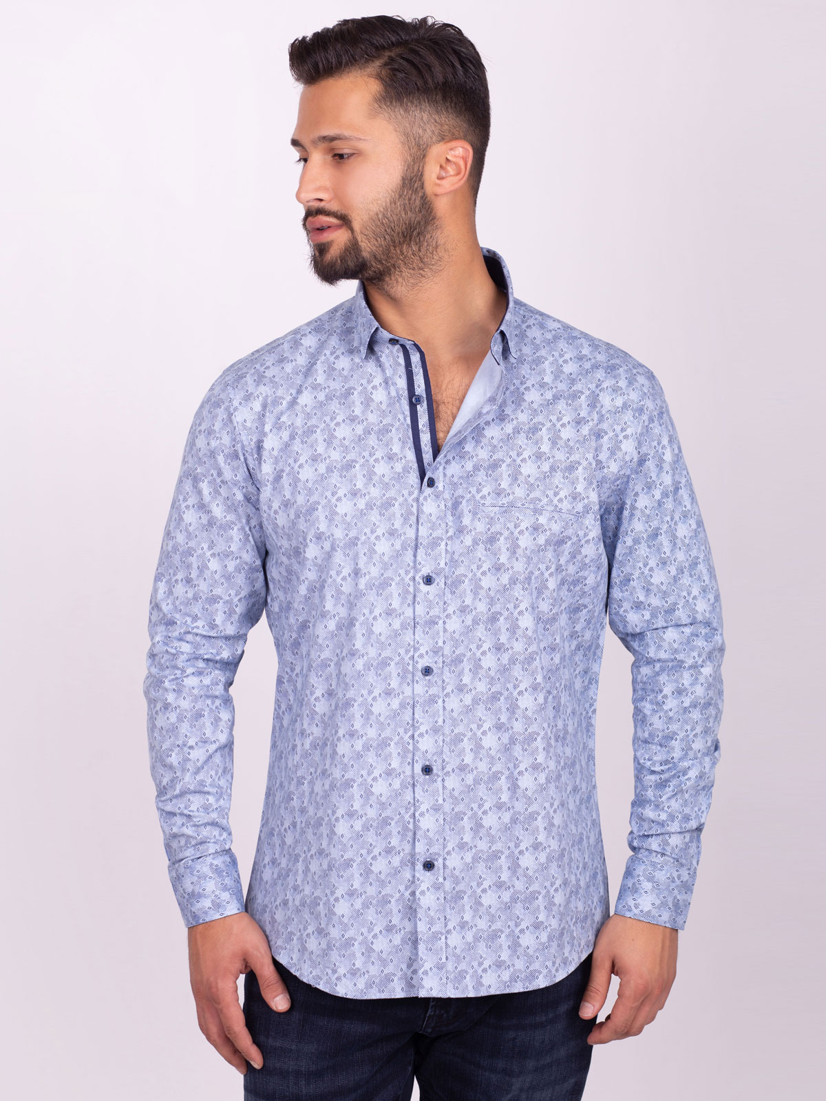 Μπλε πουκάμισο με στάμπα σχημάτων και πο - 21520 € 47.24 img1