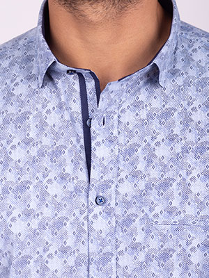 Μπλε πουκάμισο με στάμπα σχημάτων και πο - 21520 € 47.24 img3