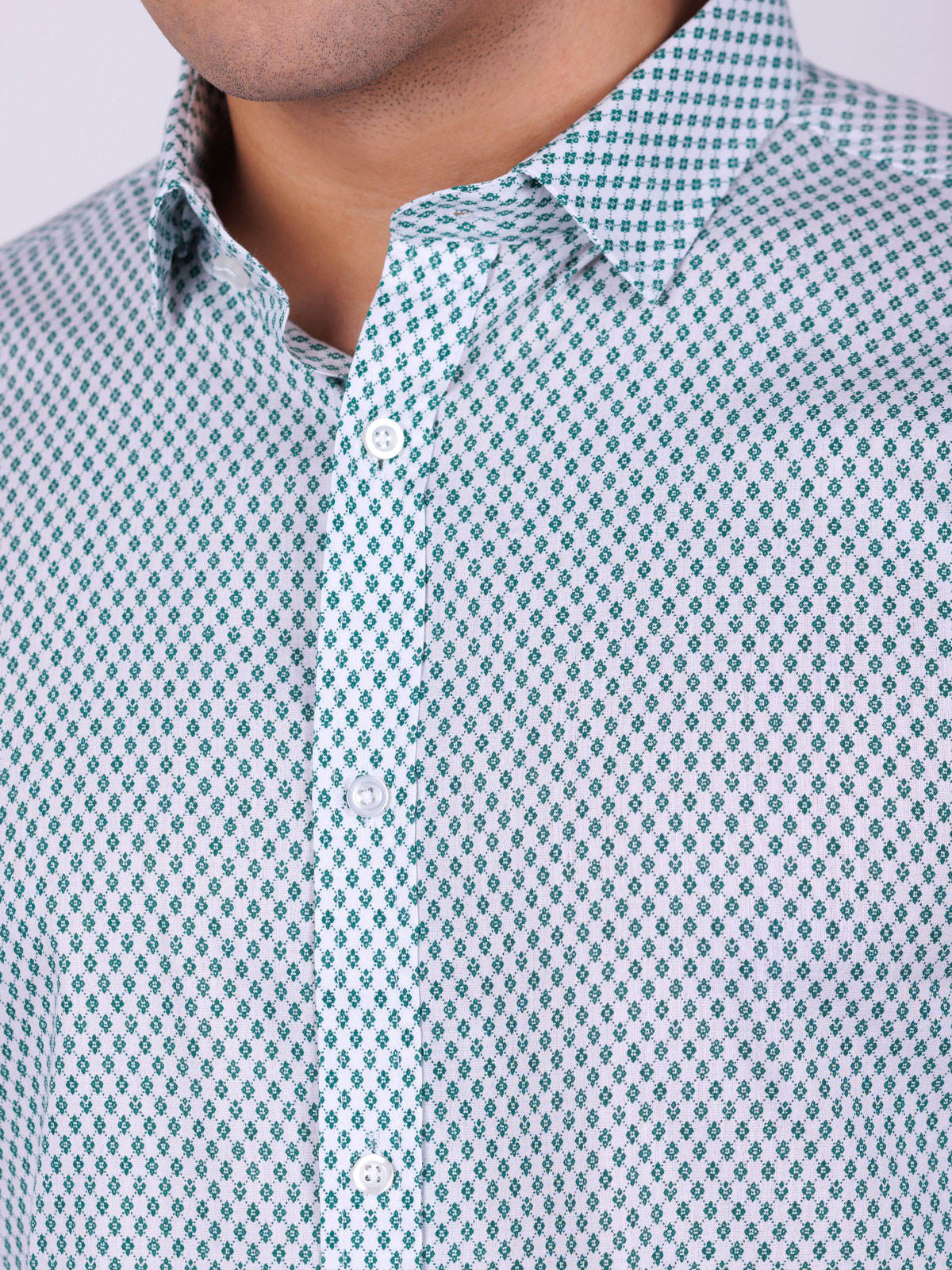 Βαμβακερό πουκάμισο σε πράσινη στάμπα - 21537 € 33.18 img4