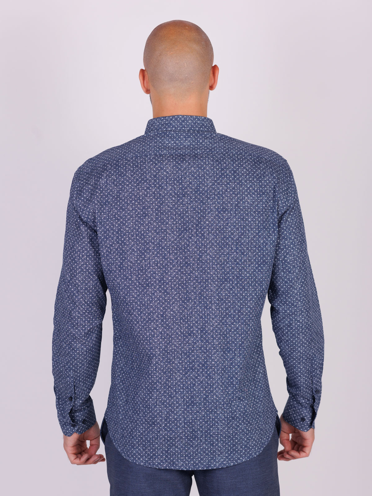 Mens shirt with floral patterns - 21573 € 44.43 img2
