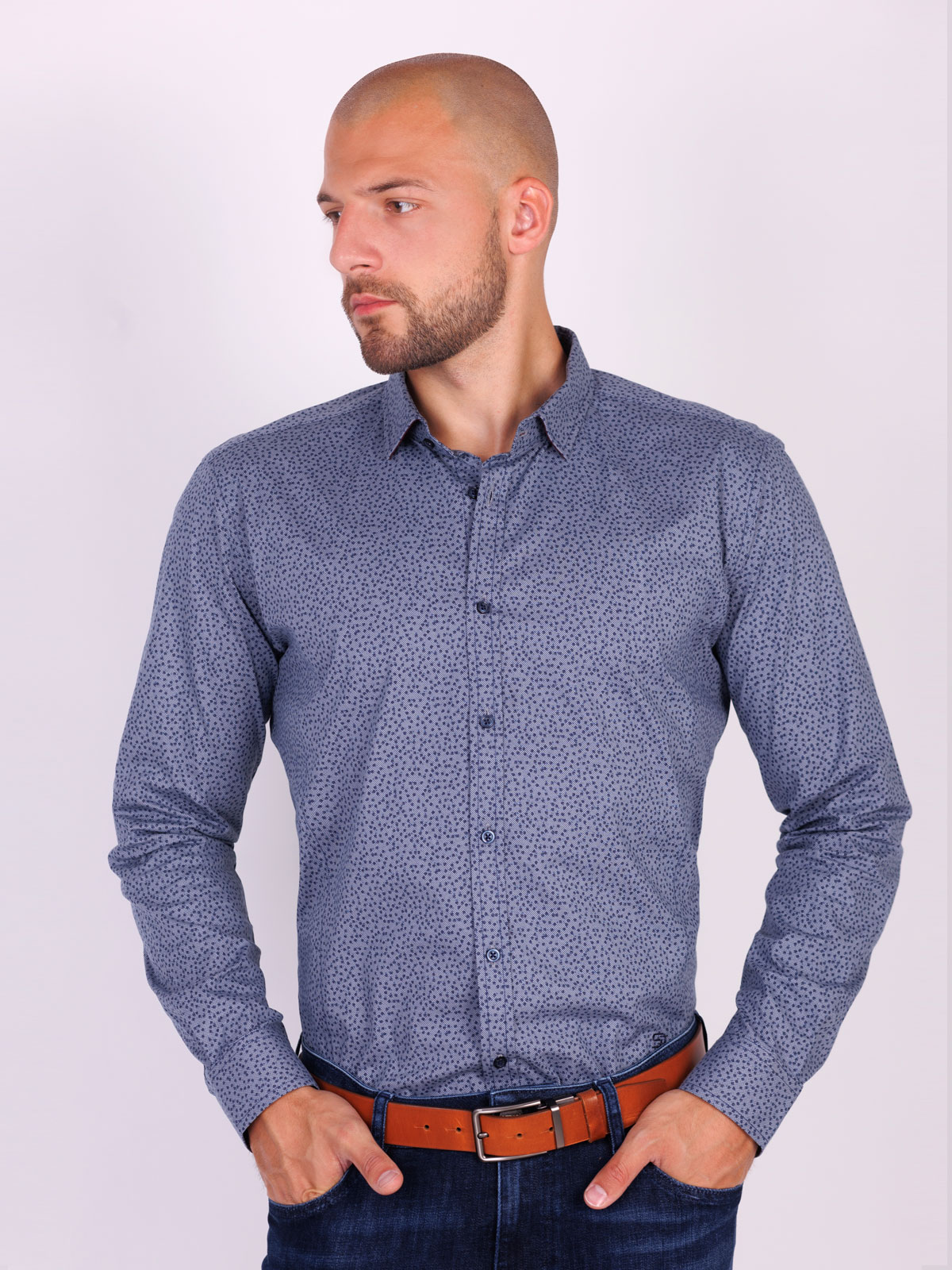 Shirt in blue with small figures - 21574 € 44.43 img1