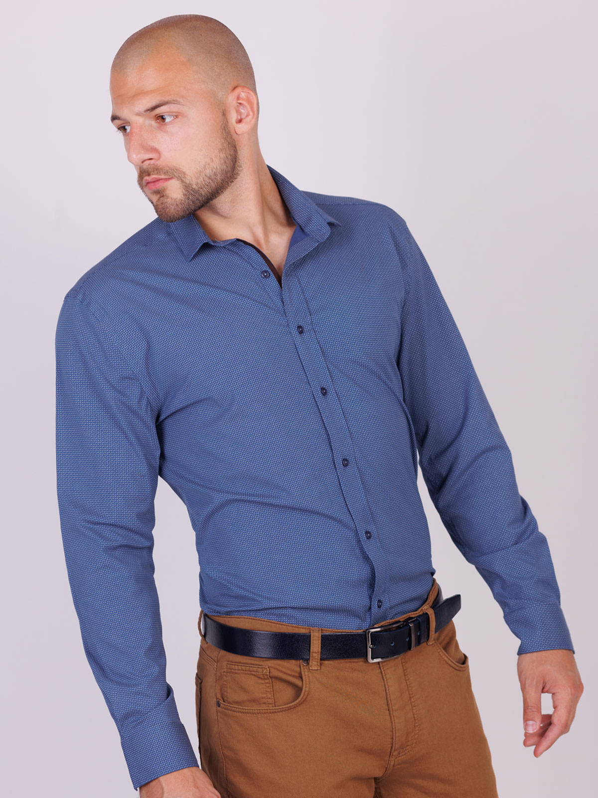 Κομψό πουκάμισο σε σκούρο μπλε max - 21581 € 44.43 img4