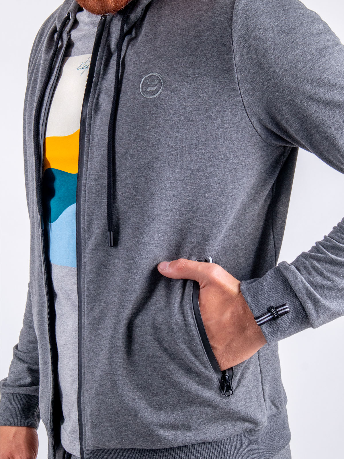 Sweatshirt with hood in gray melange - 28093 € 27.56 img4
