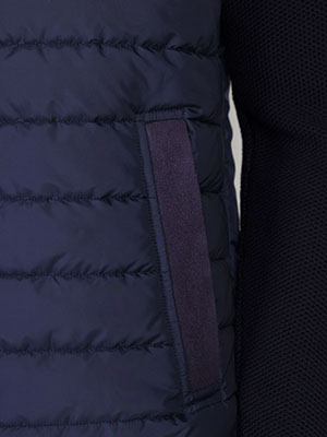 Dark blue quilted sweatshirt - 28147 100.67 € img4