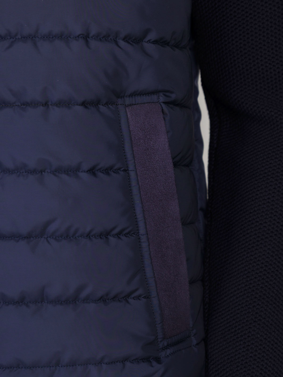 Dark blue quilted sweatshirt - 28147 100.67 € img4