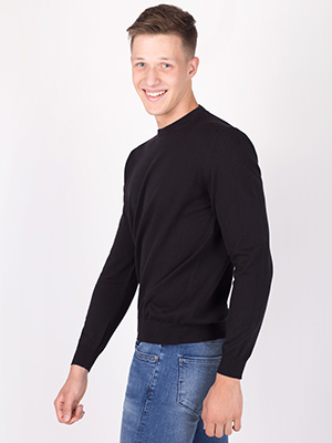 Βαμβακερό πουλόβερ σε μαύρο - 35280 - € 27.00
