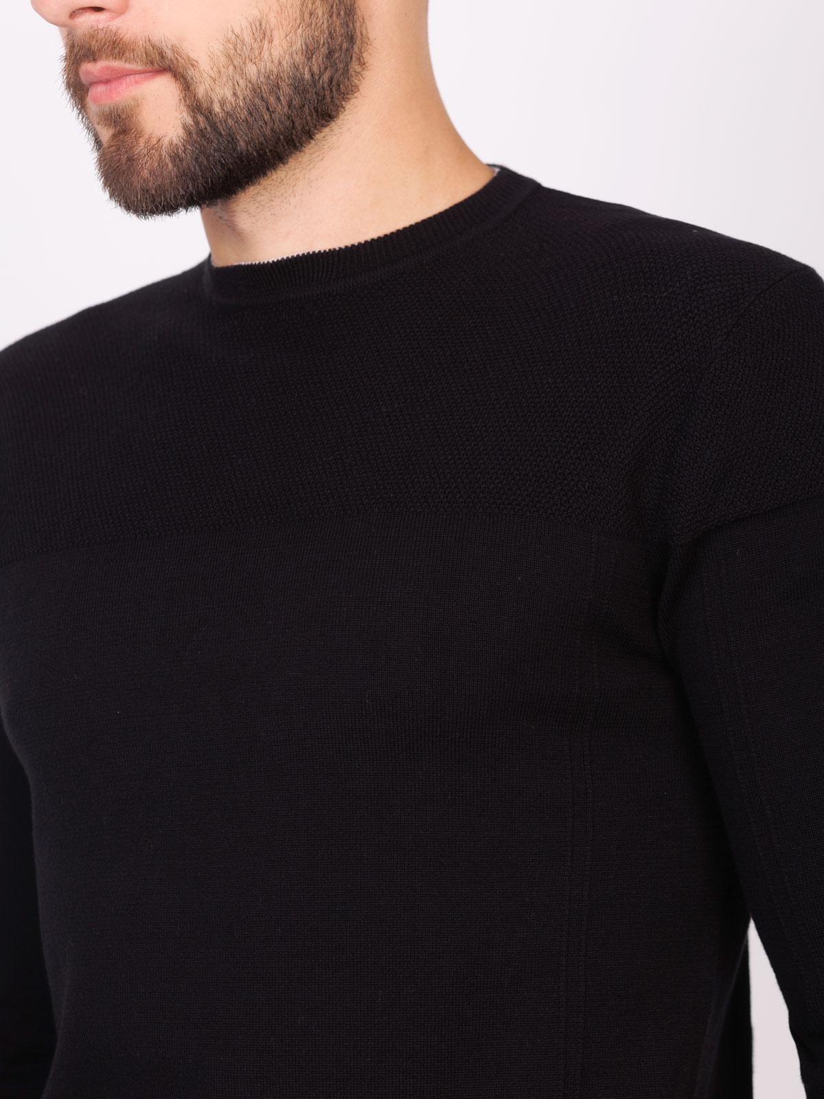 Ανδρική μπλούζα σε μαύρο χρώμα - 35290 € 39.93 img3