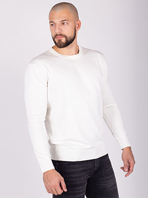 Sweater in white fine knit - 35307 - € 43.87