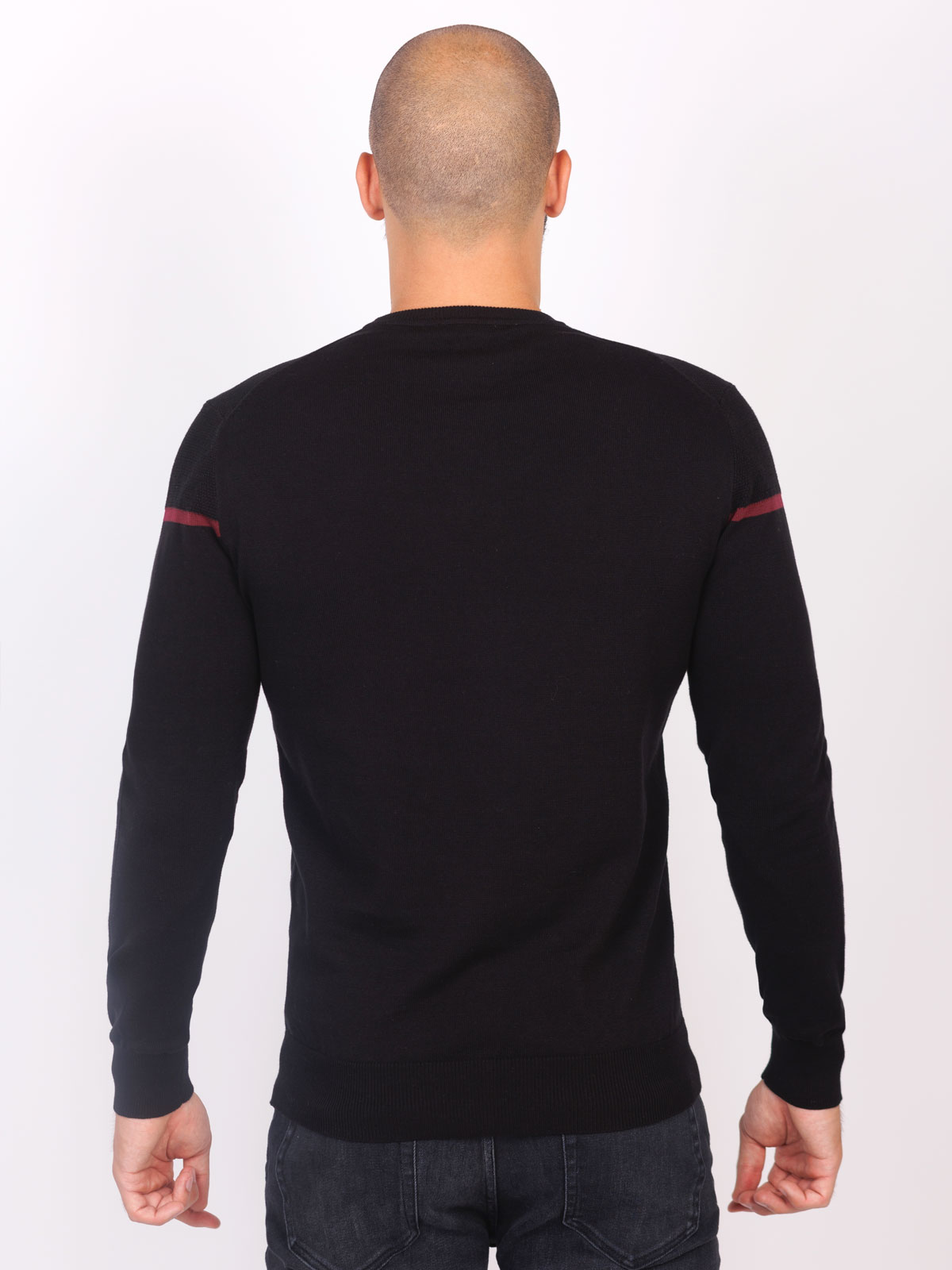 Μπλούζα σε μαύρο χρώμα με μπορντώ ρίγες - 35309 € 38.81 img2