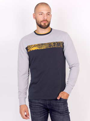 Ανδρική μπλούζα με κίτρινη ρίγα - 42350 - € 27.56
