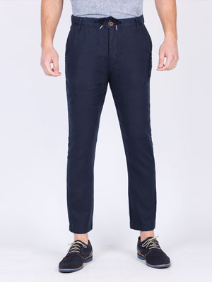 Linen pants in dark blue - 60291 - € 66.37