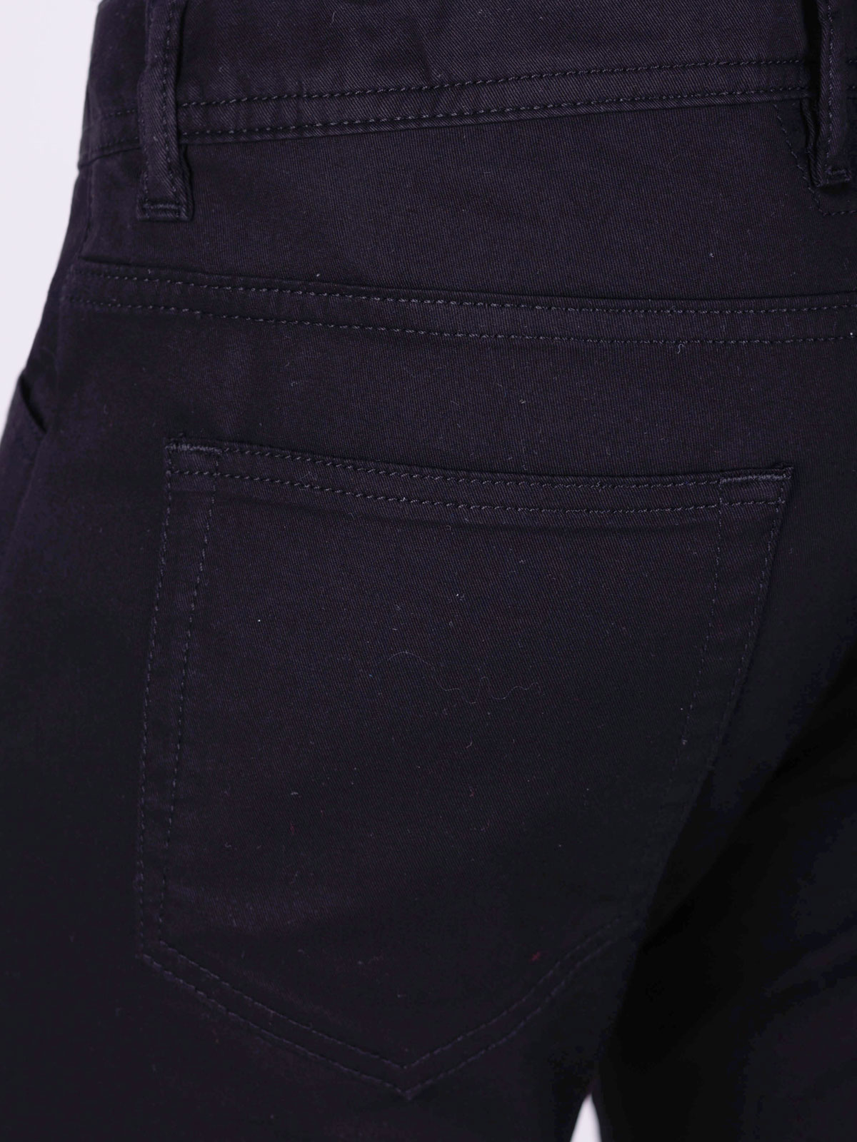 Παντελόνι σε μαύρο χρώμα με πέντε τσέπες - 60300 € 66.37 img4