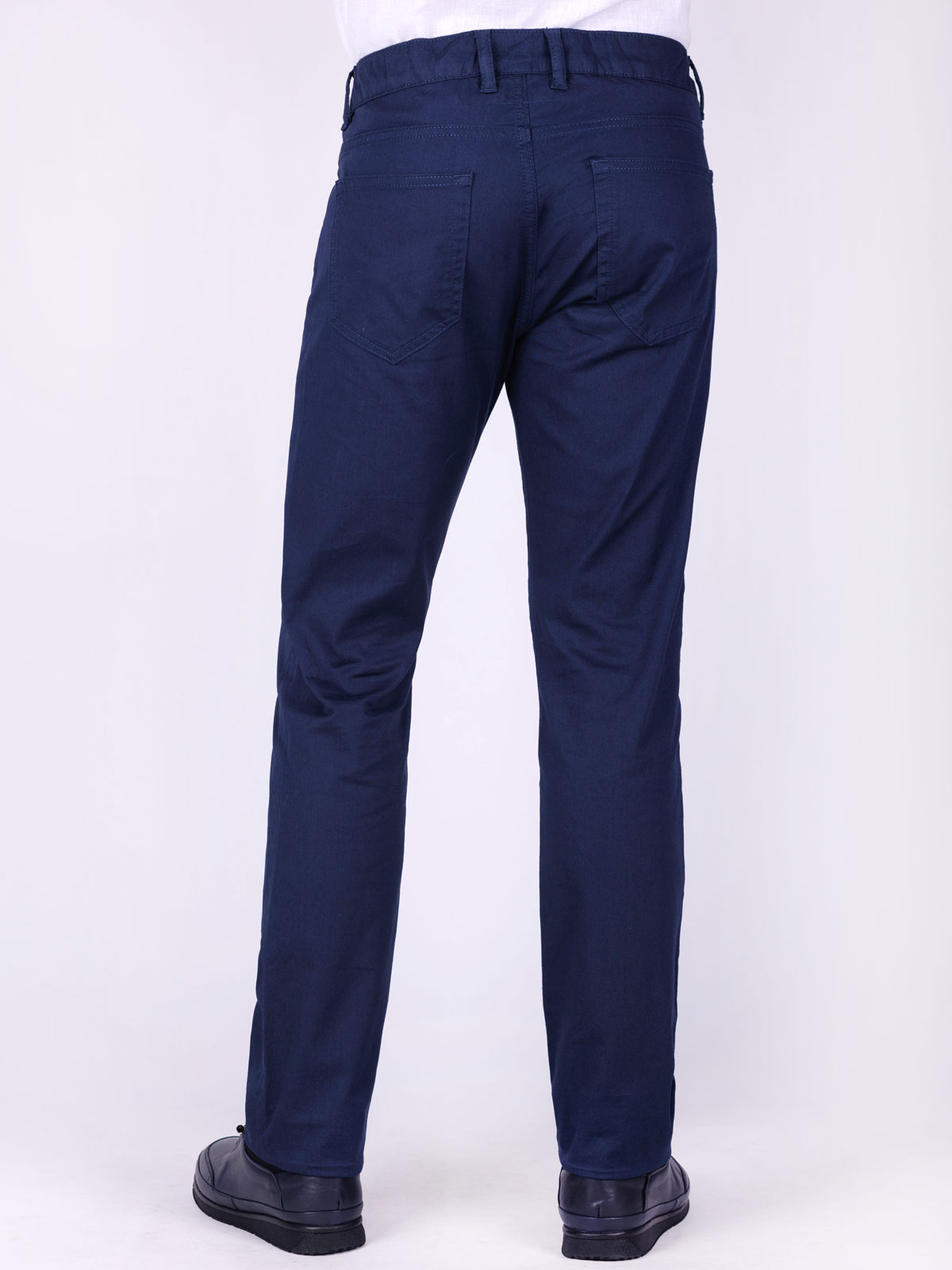 Pantaloni bleumarin cu cinci buzunare - 60301 € 66.37 img3