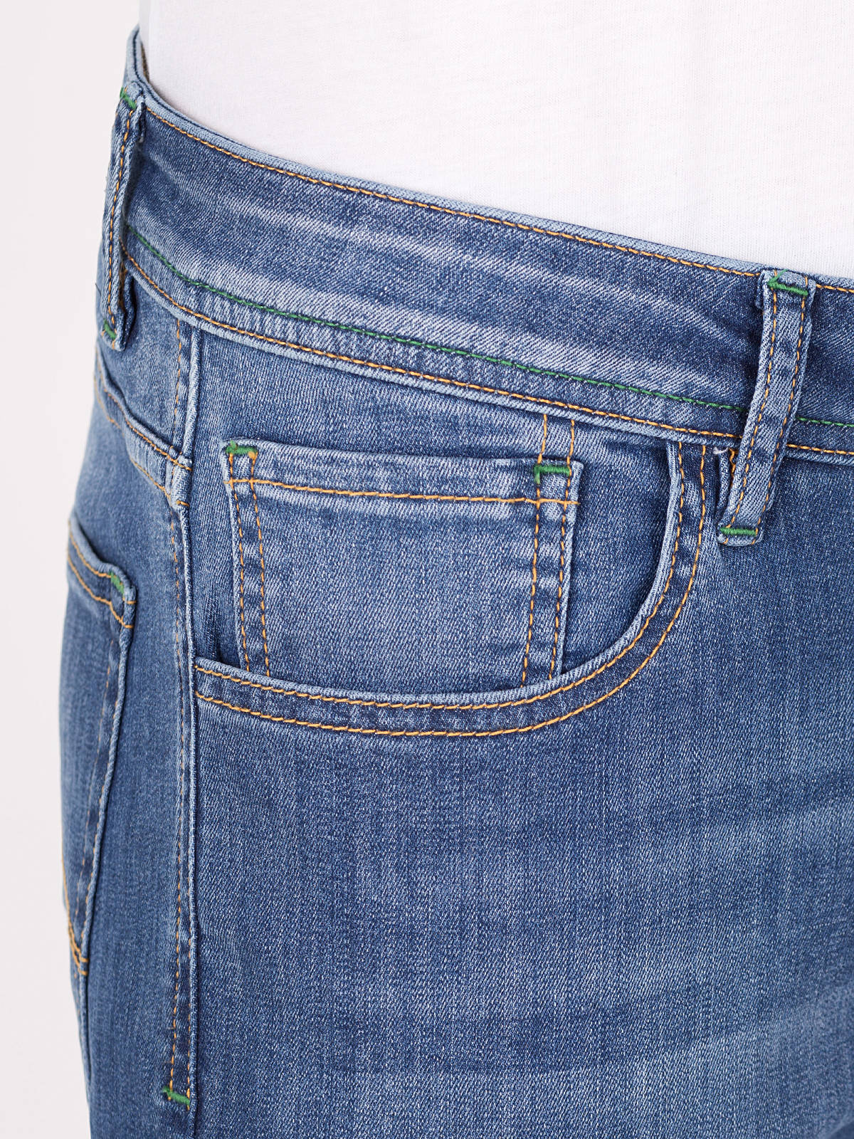 Jeans in medium blue with trit effect - 62133 € 27.56 img2