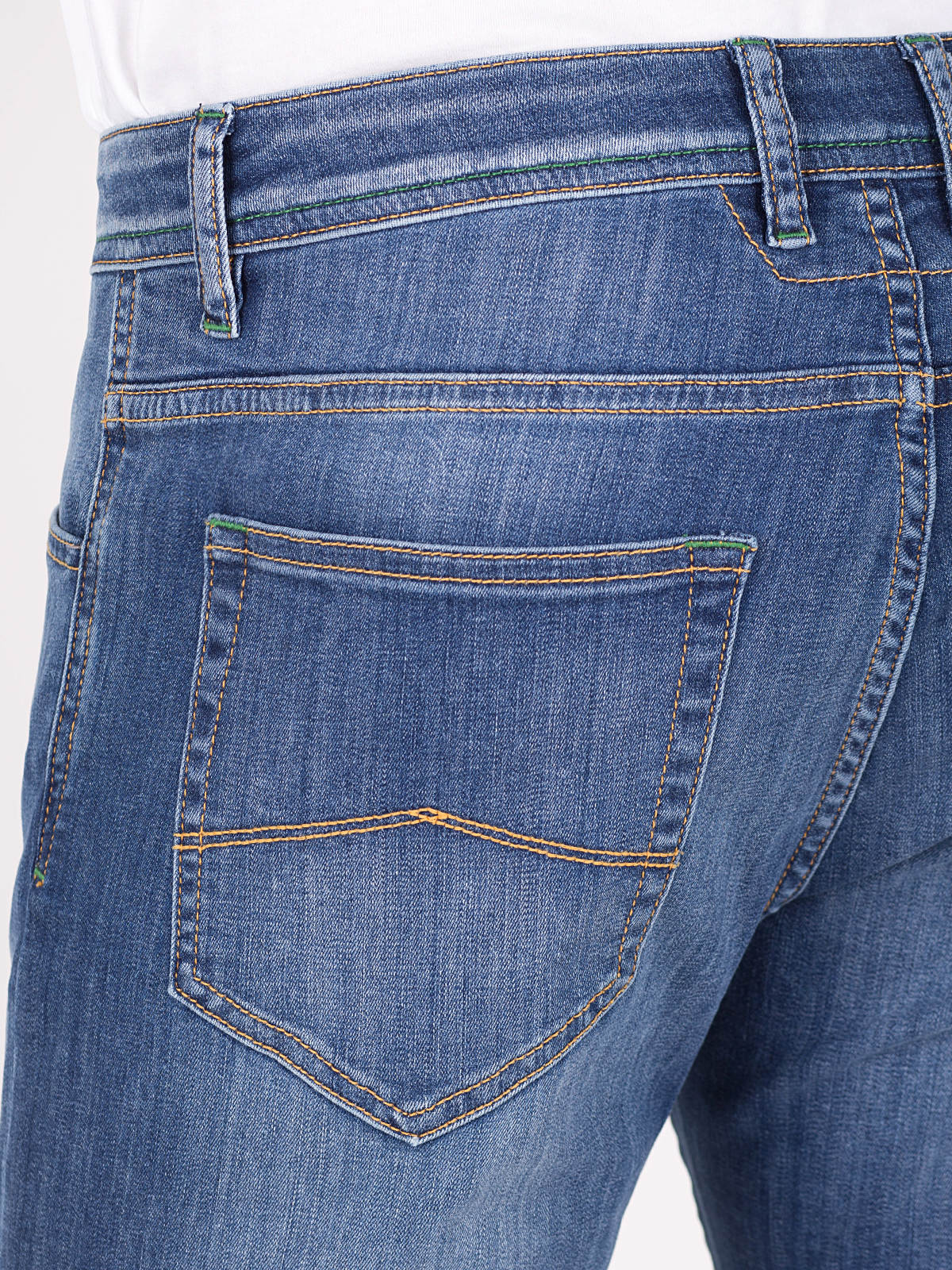 Jeans in medium blue with trit effect - 62133 € 27.56 img4