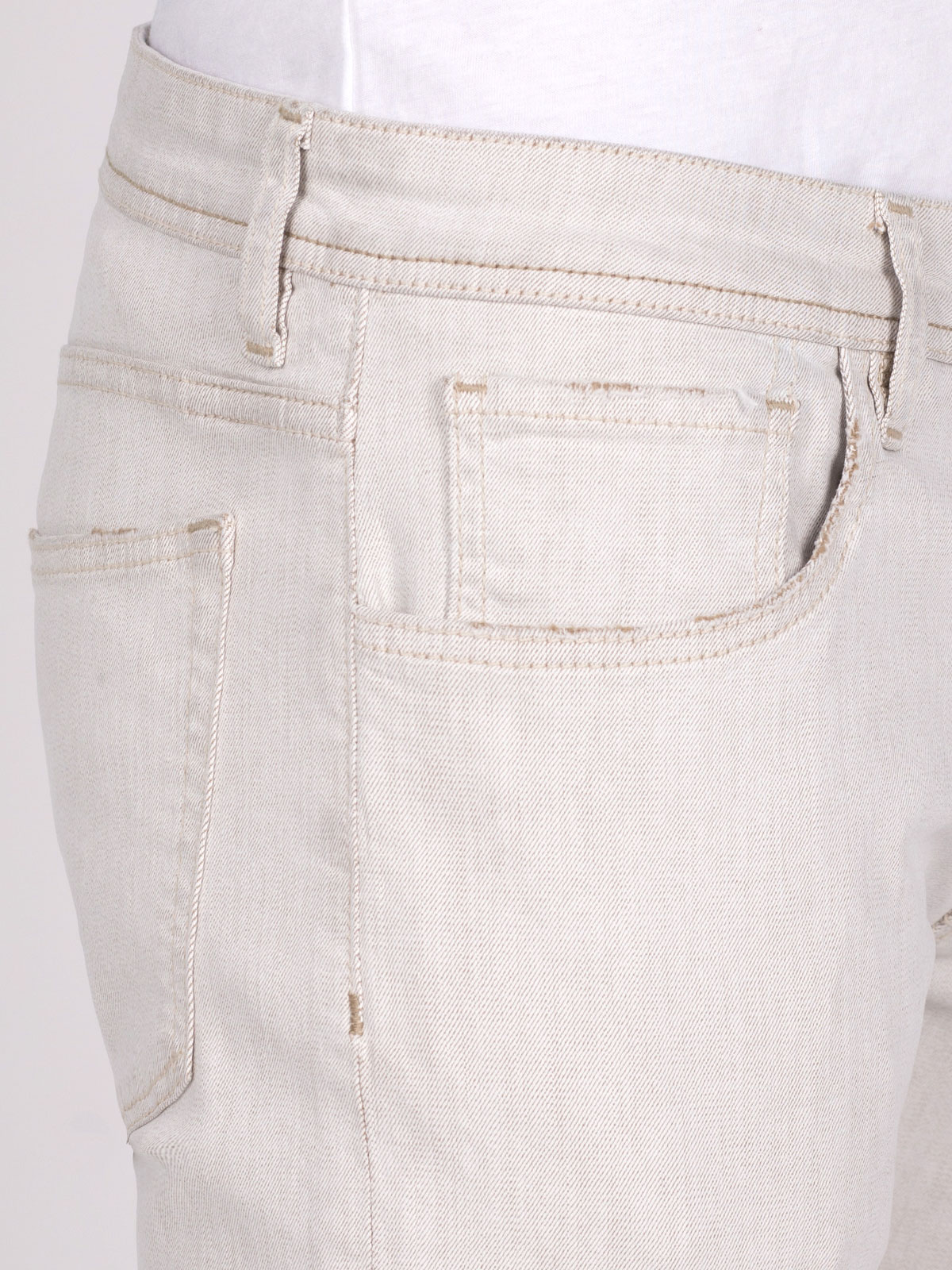 Light beige jeans with brown effect - 62139 € 44.43 img2