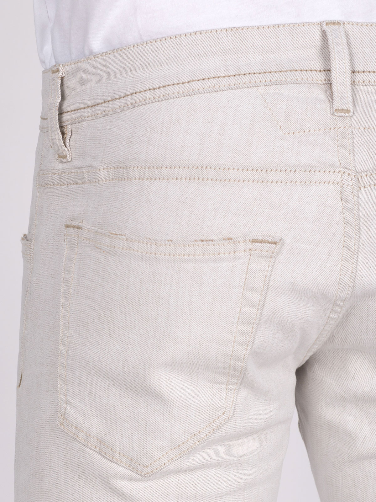 Light beige jeans with brown effect - 62139 € 44.43 img4