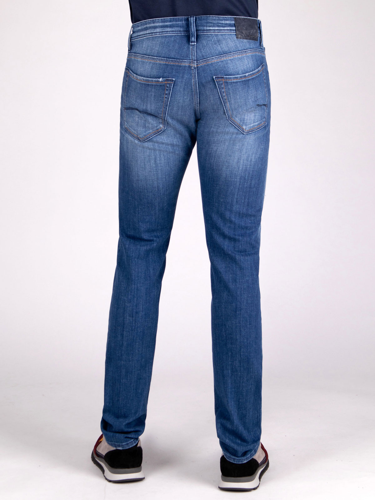 Medium blue jeans with torn effect - 62145 € 35.99 img3