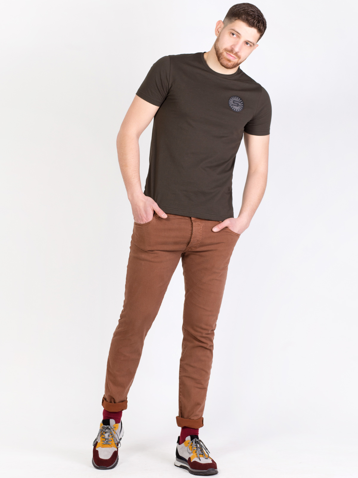 Sports jeans in camel color - 62154 € 44.43 img2