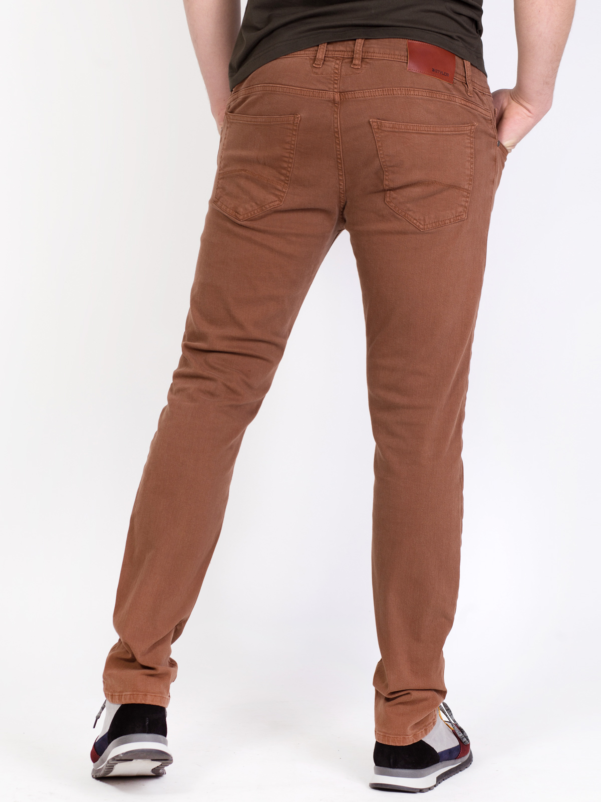 Sports jeans in camel color - 62154 € 44.43 img4