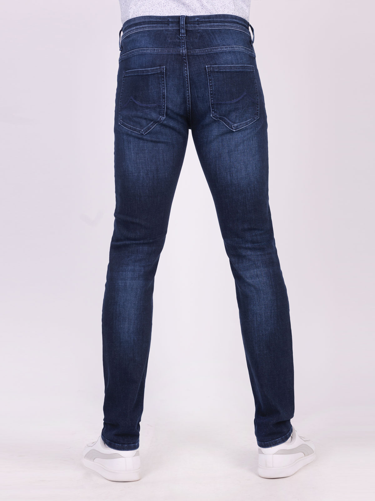 Mens jeans in classic blue - 62173 € 78.18 img2