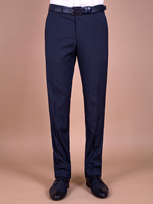 Ανδρικό σκούρο μπλε παντελόνι - 63156 - € 30.93