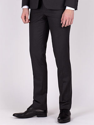 Μαύρο κομψό ίσιο παντελόνι - 63183 - € 38.81