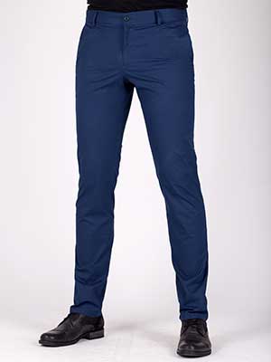 Εφαρμοσμένο παντελόνι σε μπλε χρώμα - 63188 - € 16.31