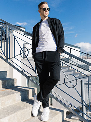 item: sports pants - 63231 - € 21.93