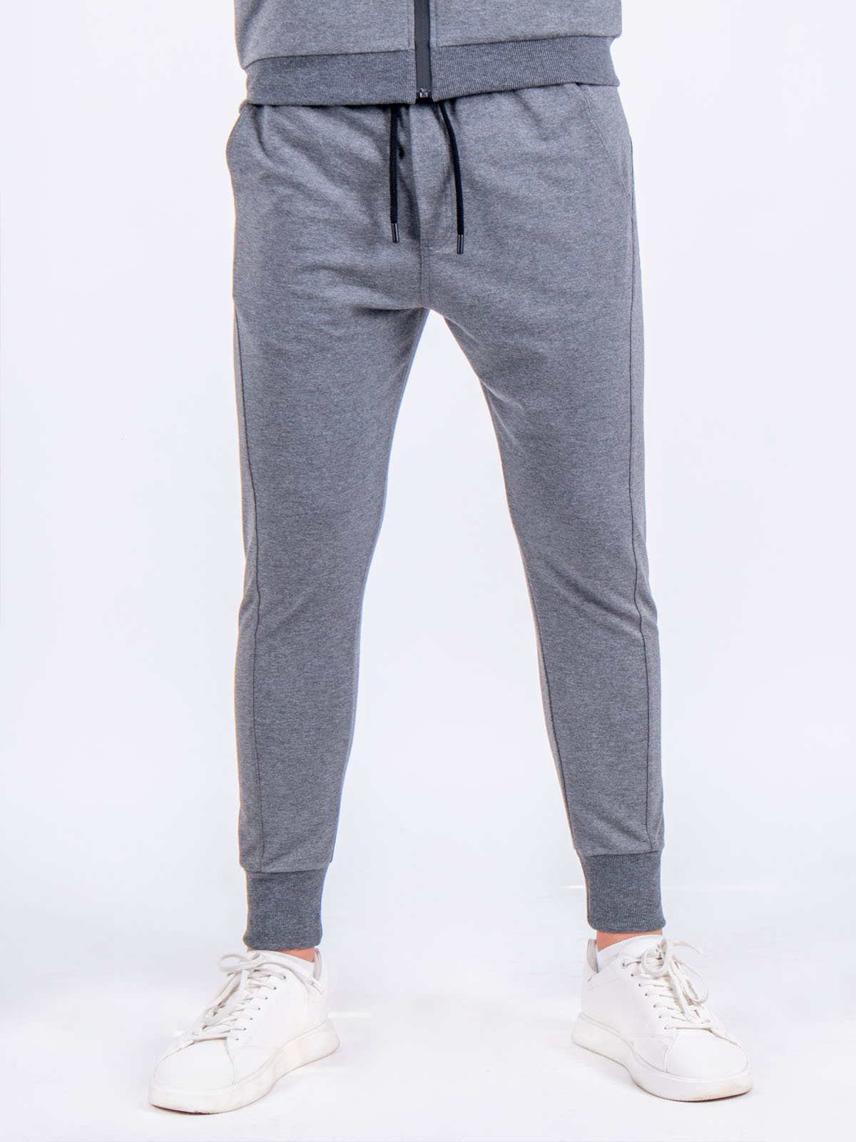Sports pants in gray melange - 63256 € 29.25 img2