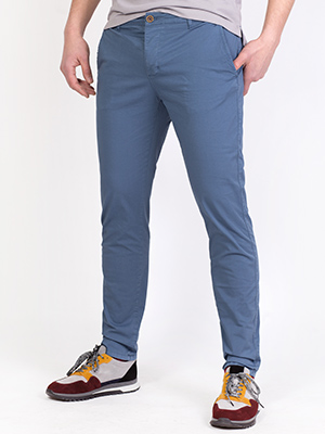 item:Εφαρμοσμένο παντελόνι σε γαλάζιο - 63312 - € 55.12