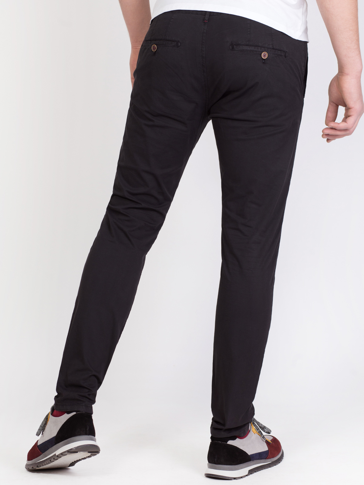 Μαύρο παντελόνι με εφαρμοστή σιλουέτα - 63314 € 44.43 img3