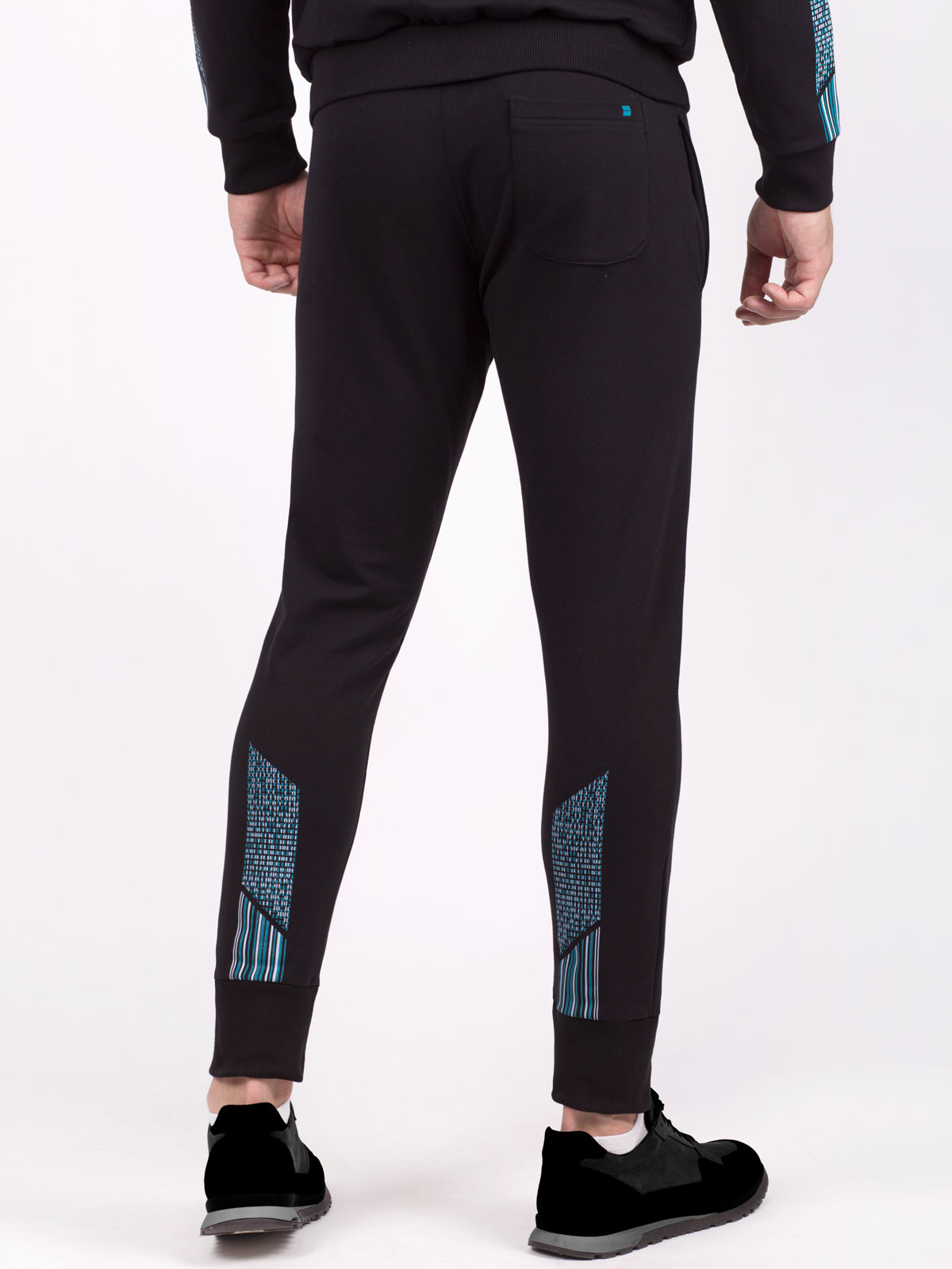 Sports cotton trousers in black - 63324 € 24.18 img3