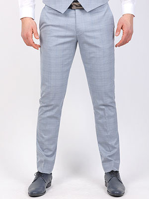 item:Classic trousers with a fitted silhouett - 63338 - € 62.99