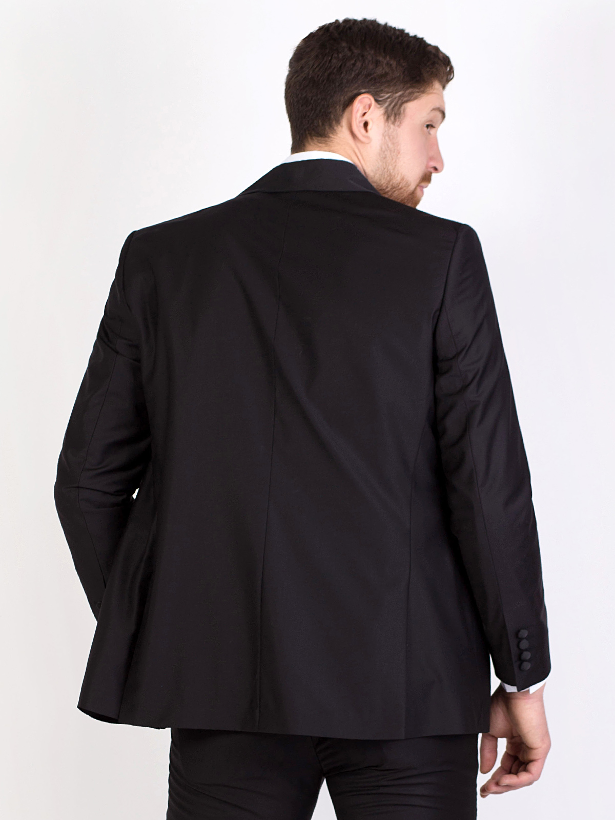 Μαύρο κομψό μπουφάν με σατέν μαντήλι γι - 64109 € 111.92 img4