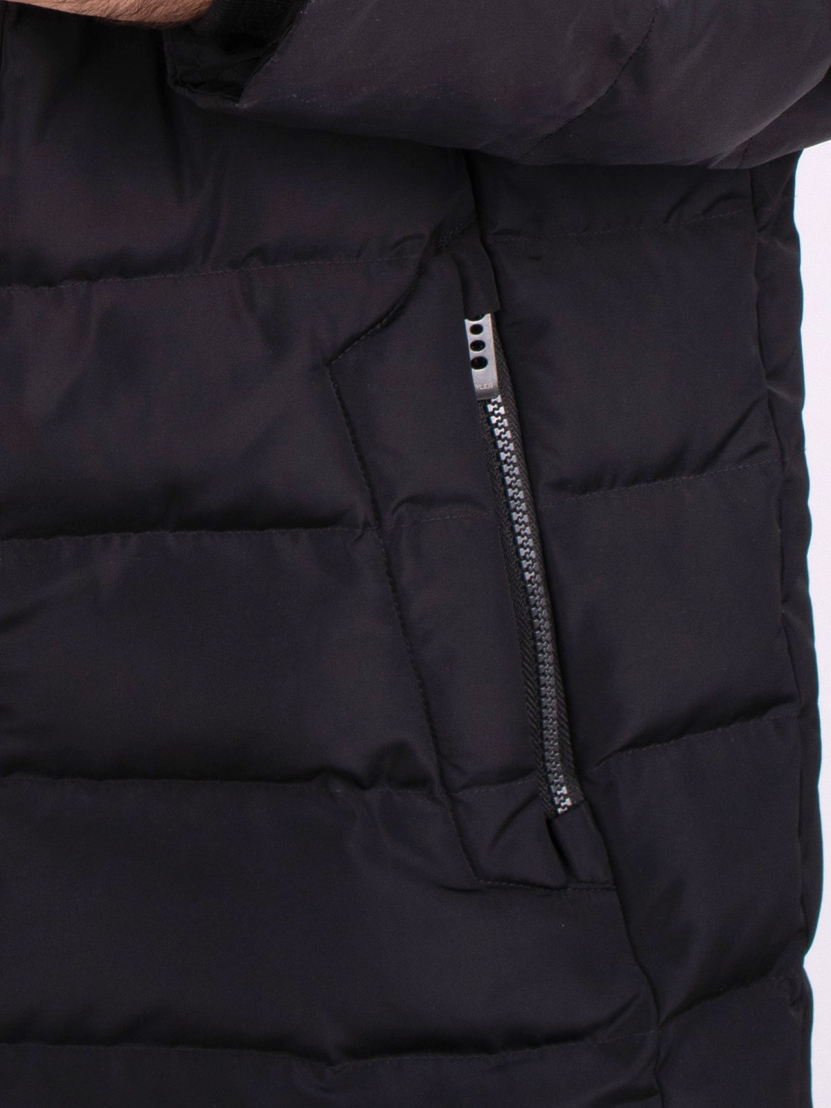 Black long quilted jacket with hood - 65106 € 151.29 img4
