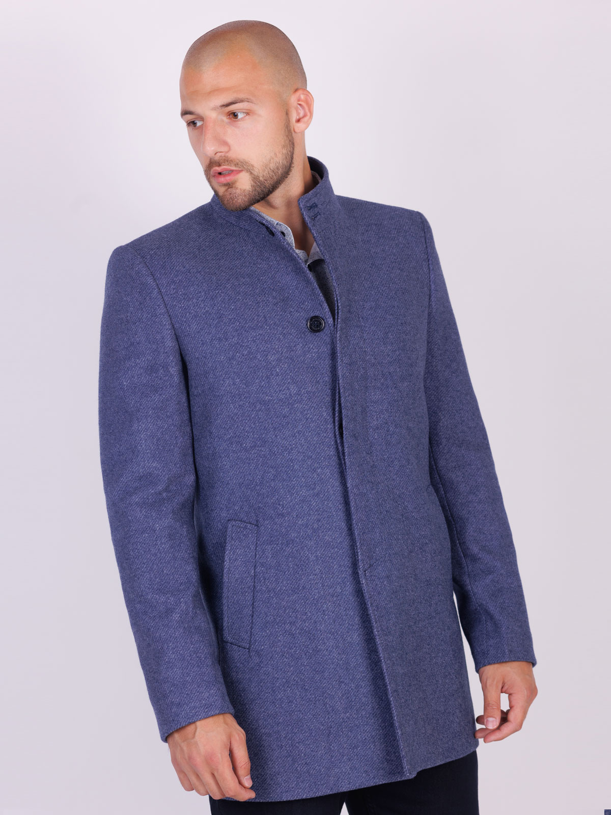 Ανδρικό μακρύ παλτό σε μπλε χρώμα - 65125 € 167.60 img4