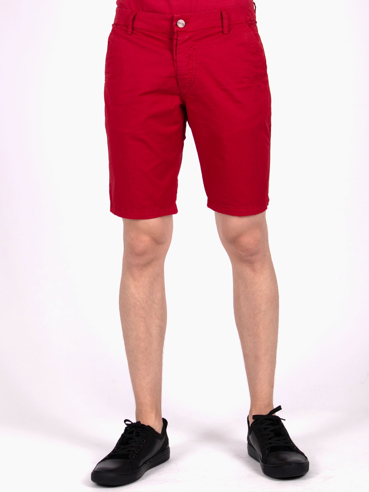  pantaloni scurți roșii  - 67062 € 27.00 img2