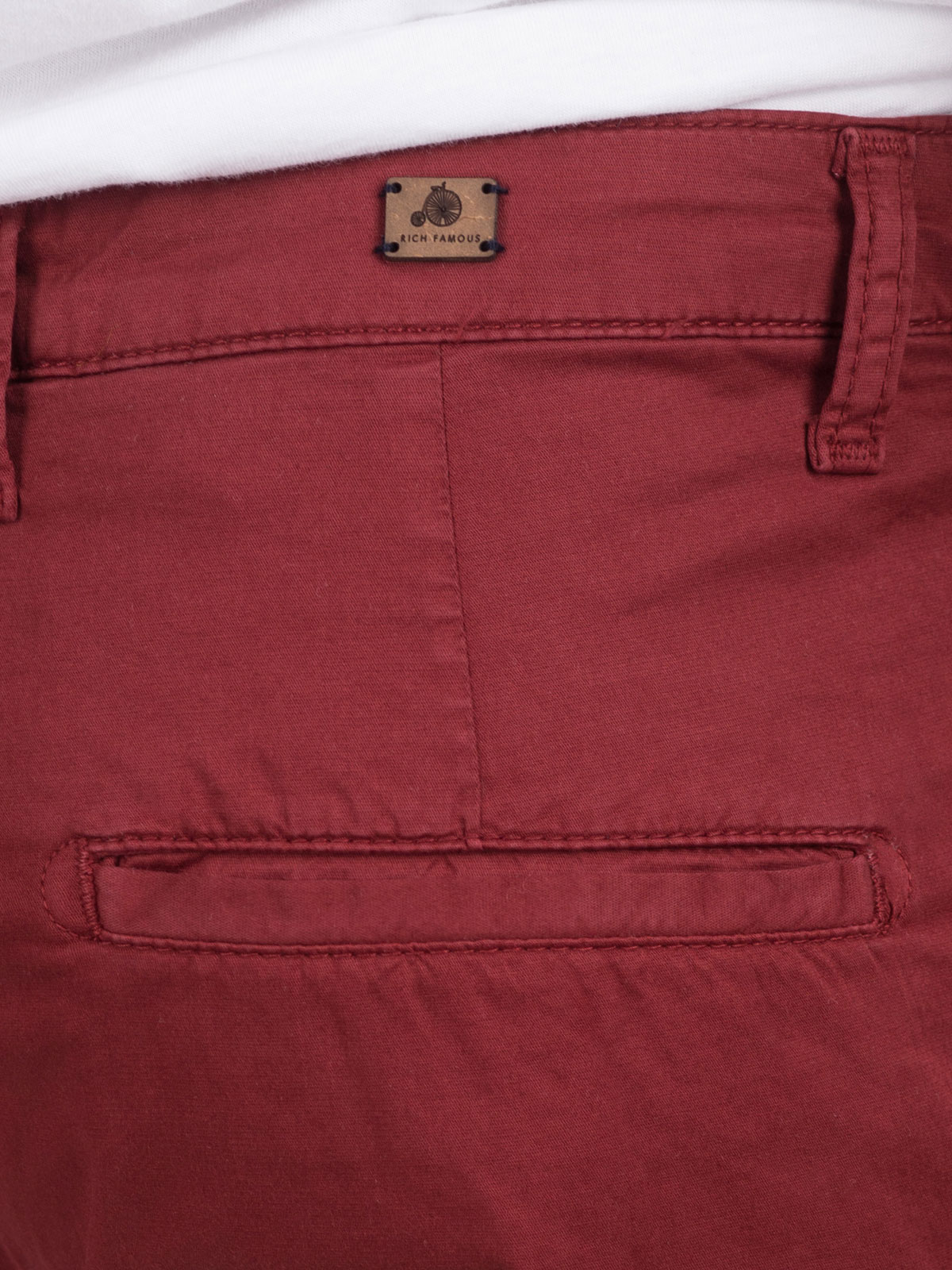 Κοντό βαμβακερό παντελόνι σε μπορντό χρώ - 67081 € 38.81 img4
