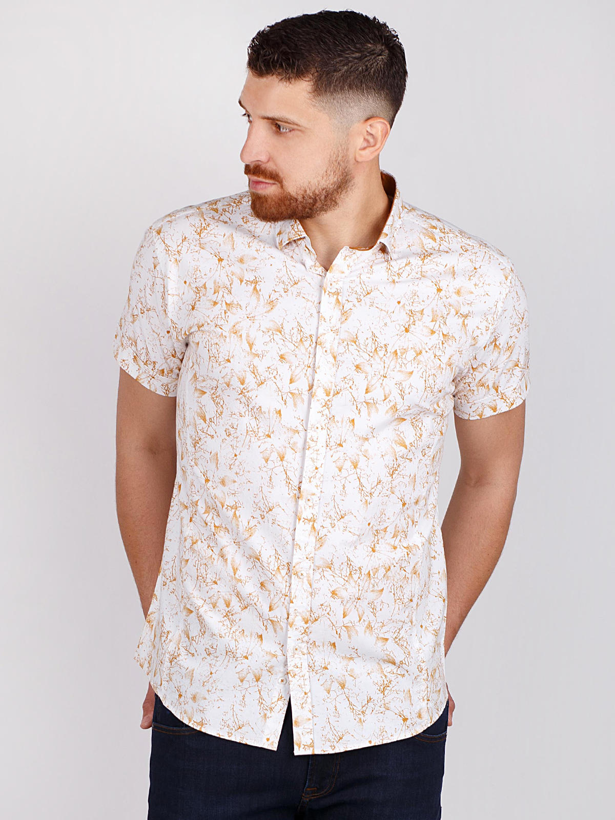 Λευκό πουκάμισο με φλοράλ στάμπα σε μουσ - 80219 € 16.31 img2
