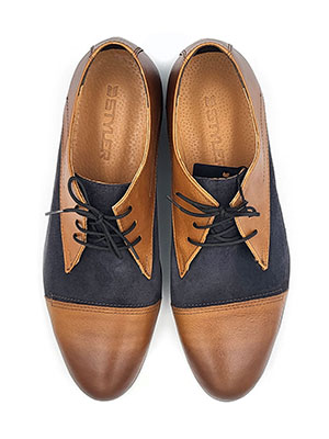 Παπούτσια σε καμηλό και σκούρο μπλε - 81092 - € 77.61